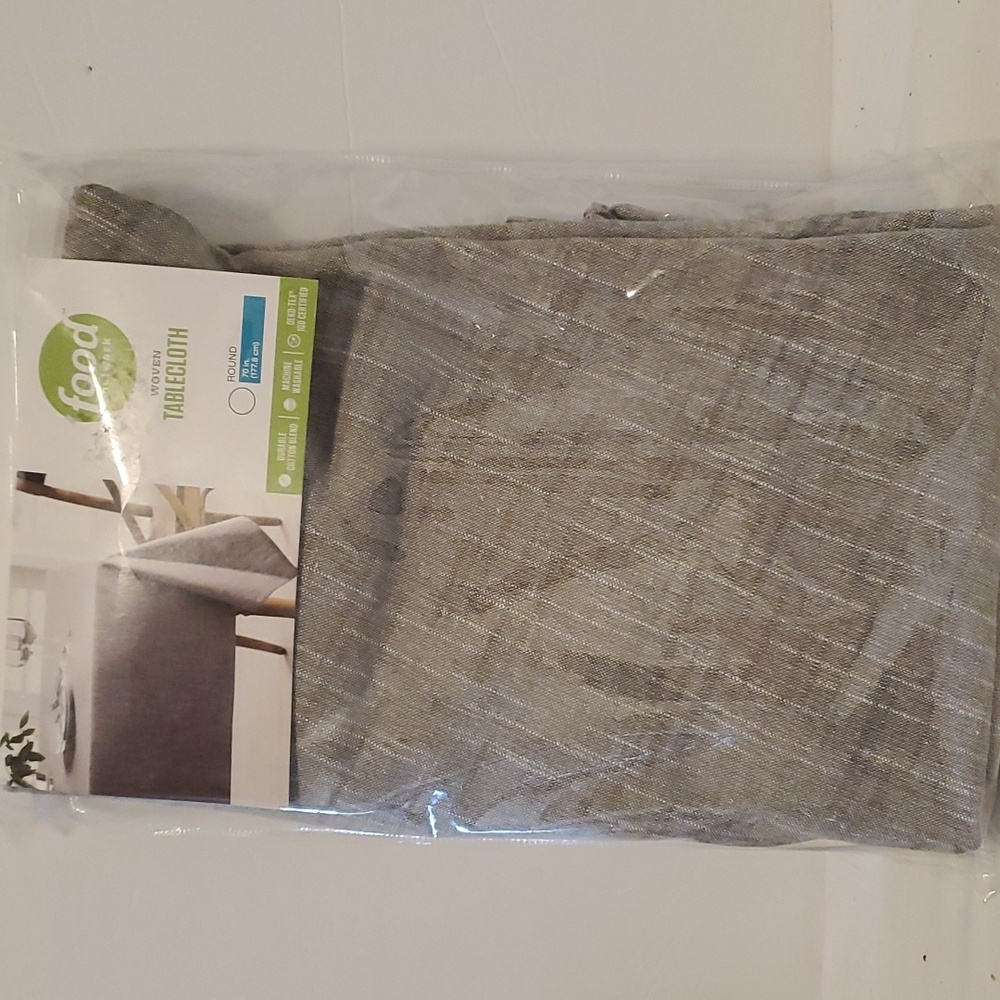 Food Network 70" Round Gray Texture Cotton Tablecloth